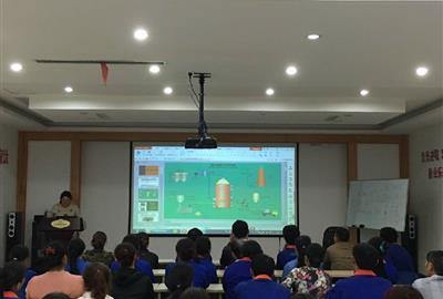 德创环保装备制造事业部组织喷淋管产品培训